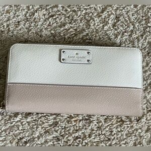Kate Spade Cream and Tan zip wallet